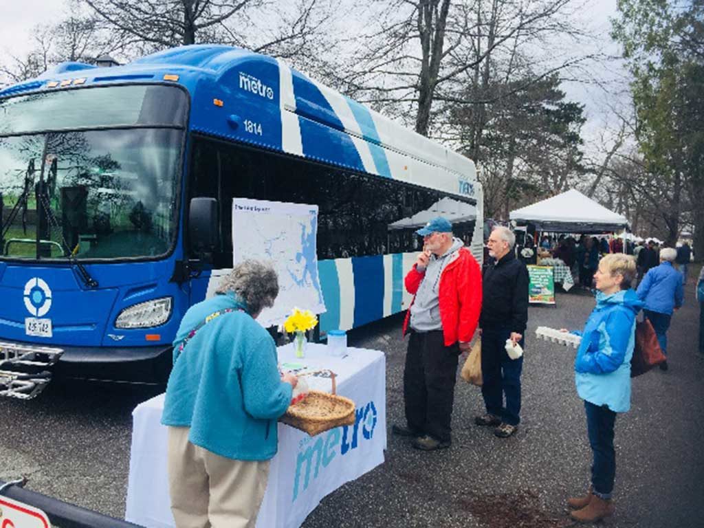 West End News - New Buses for METRO - New bus on display at Farmers' Market