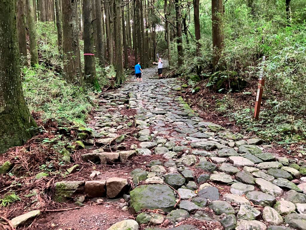 West End News - Hiking Hakone 2 -Tokyo's Ancient Roads