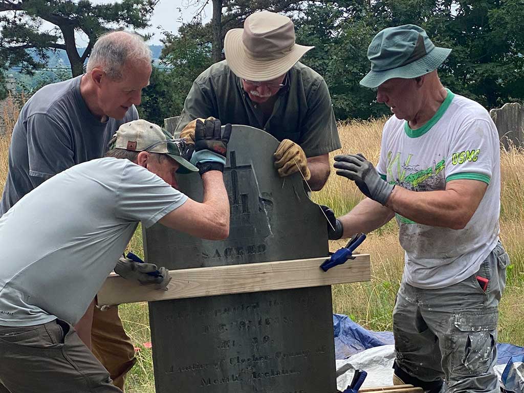 Volunteers at work in Western Cemetery