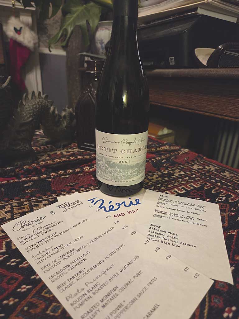Petit Chablis - Cherie & Big Tree pop up menu