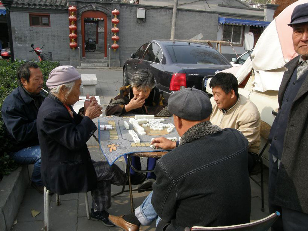 Mahjong players in Beijing