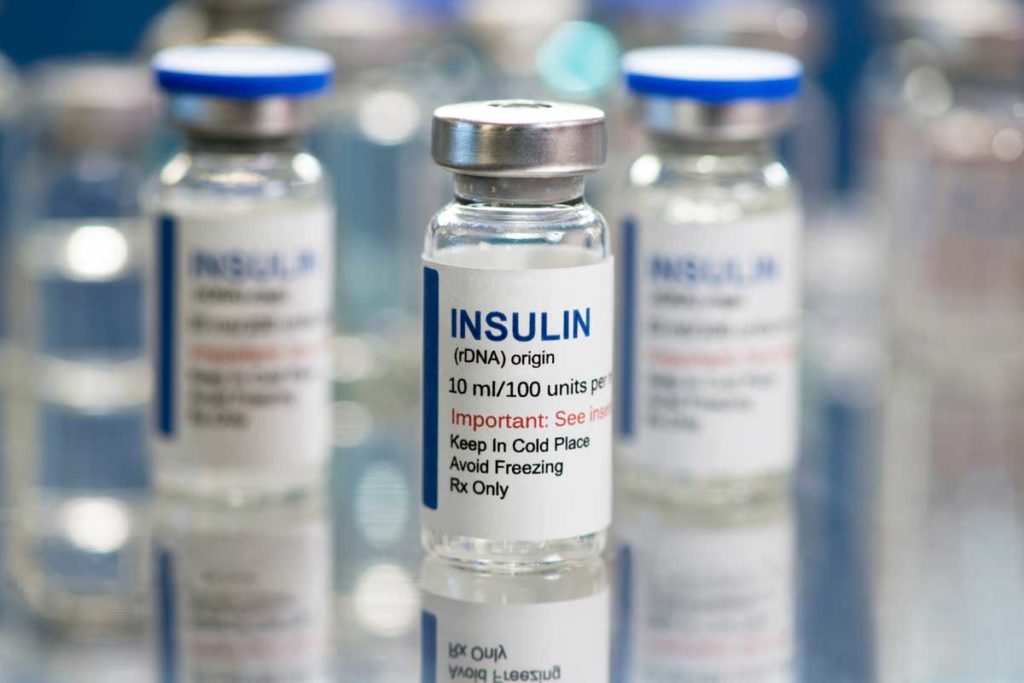 West End News - Insulin viles - By Sherry Young / Adobe Stock